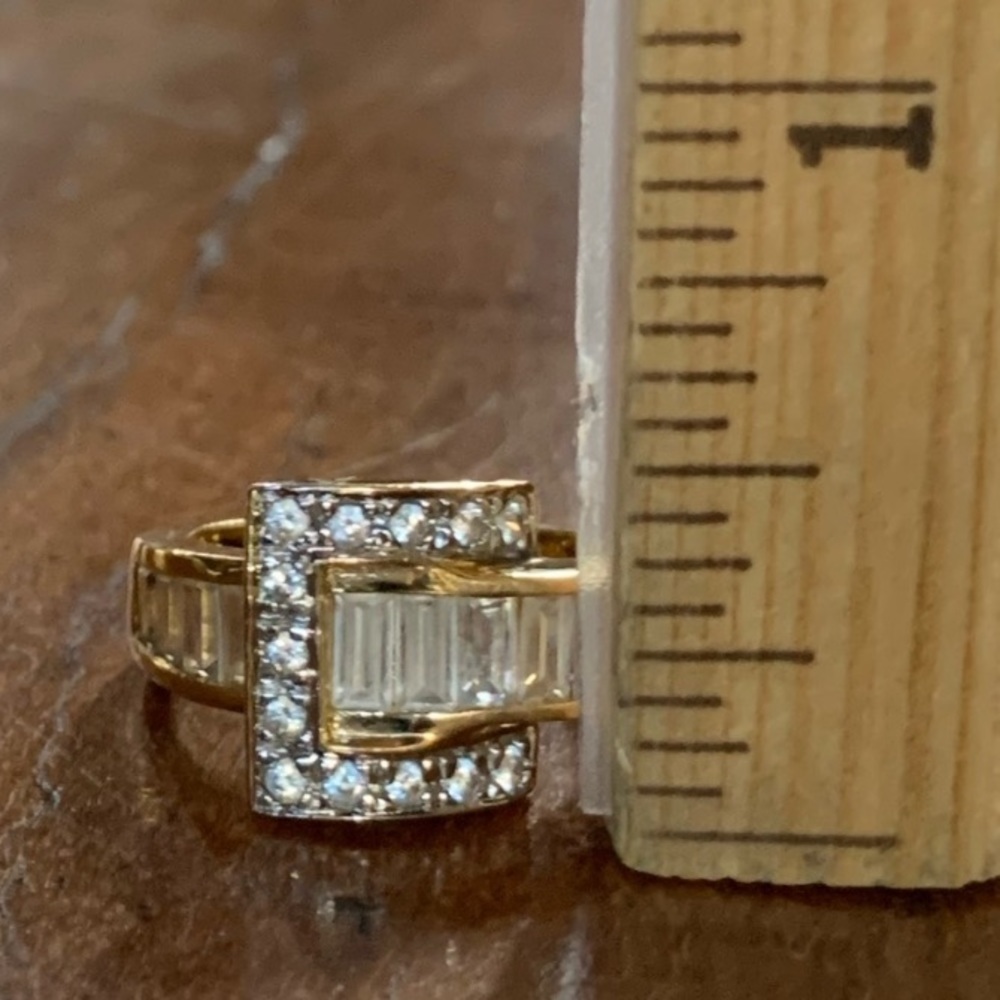 Buckle Ring - Picture 4 of 6